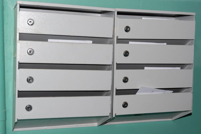 Local Stone Mailbox Installation pros at work